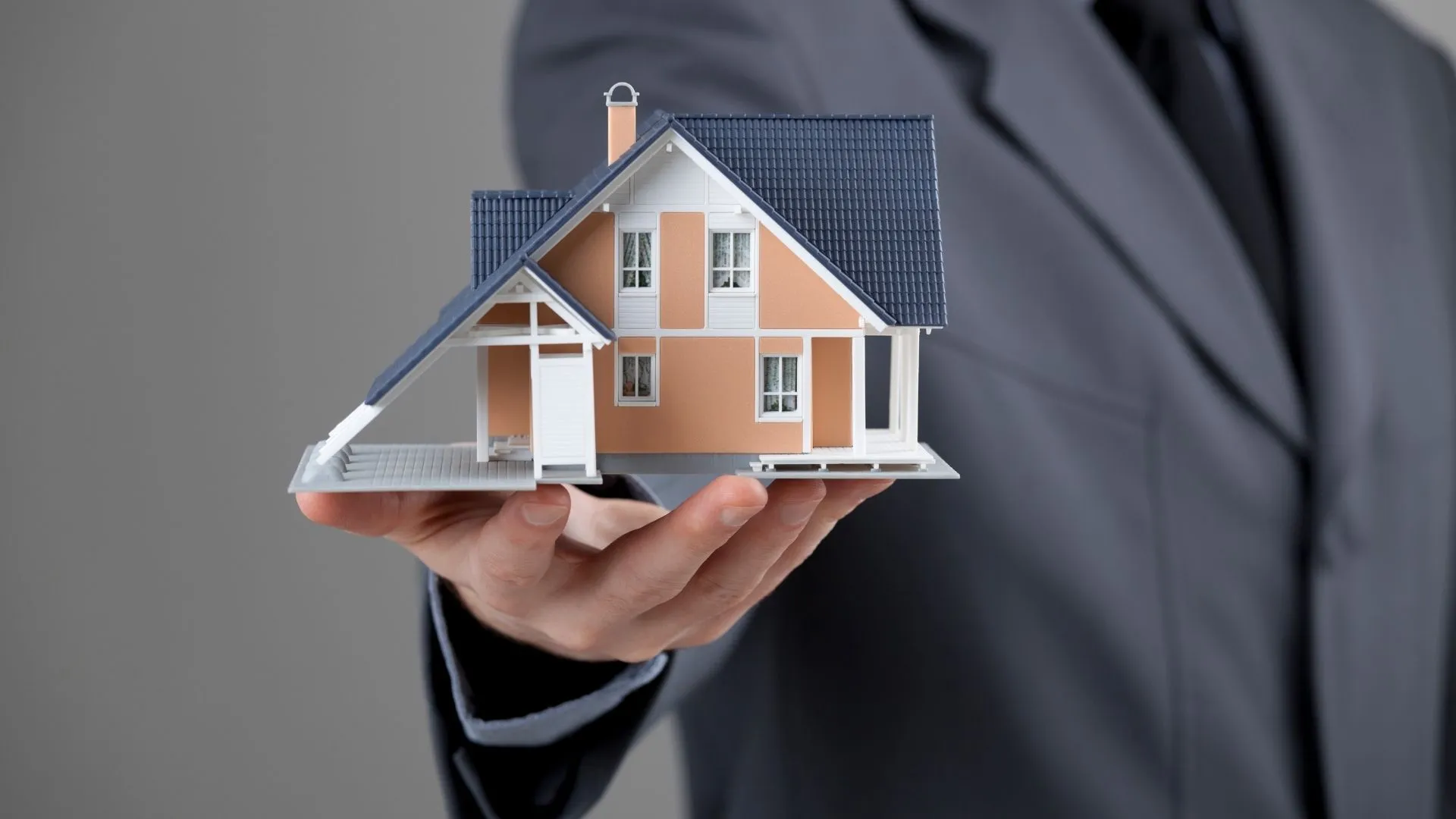Antalya Gayrimenkul: Satılık Daire & Site Projeleri Fırsatları